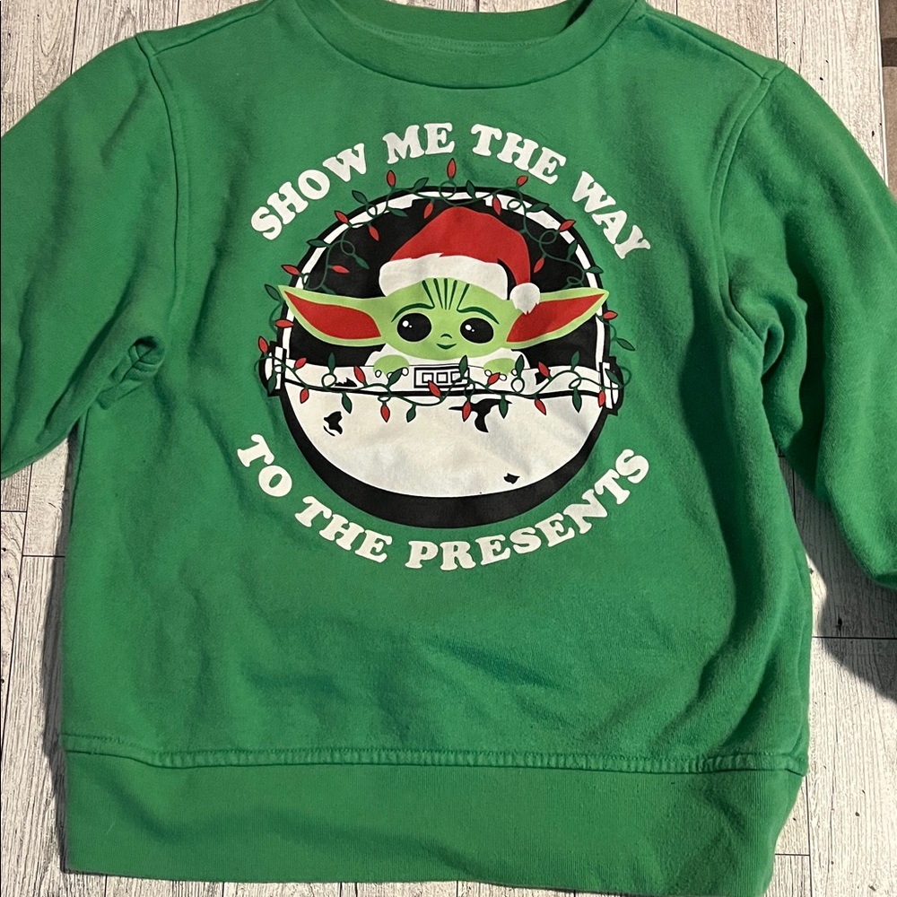 Star Wars Kids Green Pop Culture Baby Yoda/Grogu Holiday Sweatshirt Size S